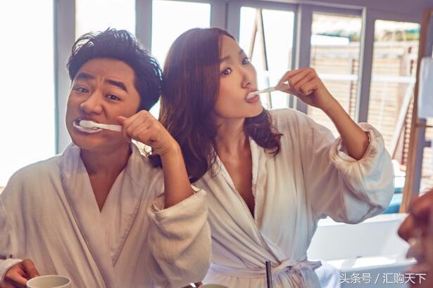 李亚男即将临盆王祖蓝晒全家福,王祖蓝李亚男还生三胎吗