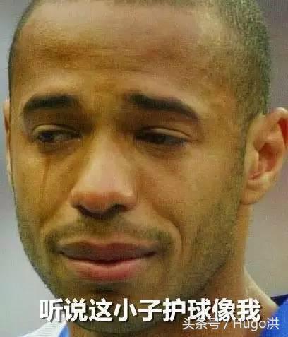 内马尔经典进球挑球过人展现天赋,内马尔的绝招