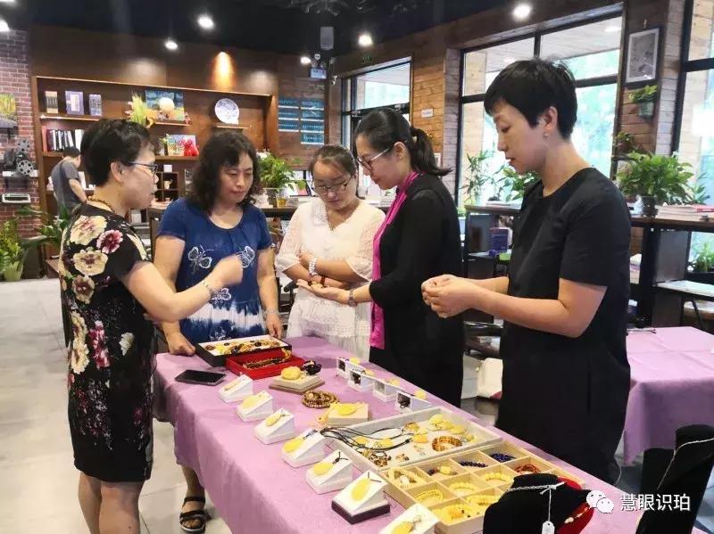 “琥珀知识与樊登读书”——第七届琥珀沙龙在京举行