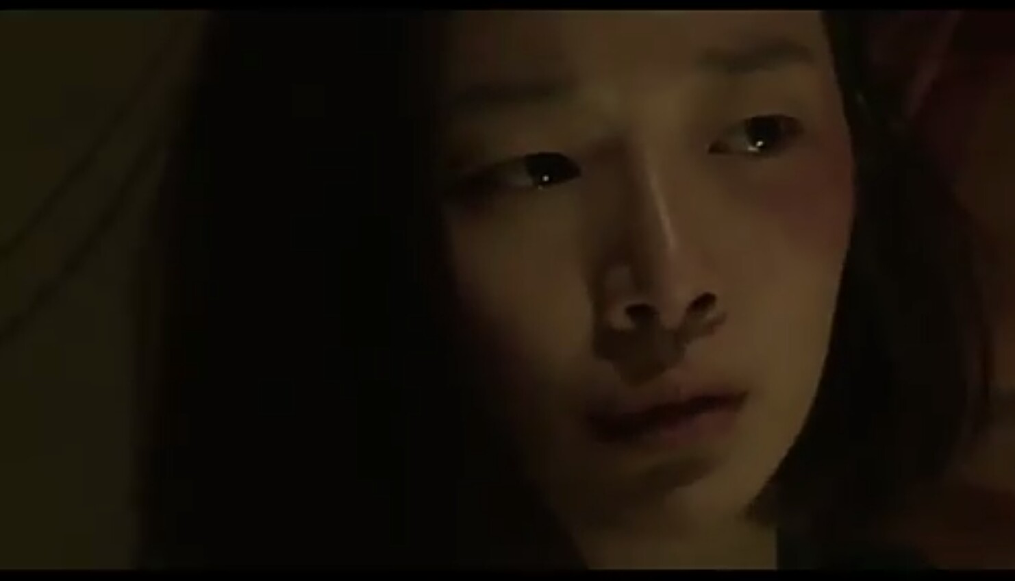 一部泯灭人性的电影《野狗们》，母女困难到男人村，噩梦开始！