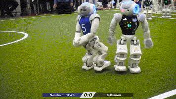 科幻国足进世界杯,国足夺得世界杯会是民族英雄吗