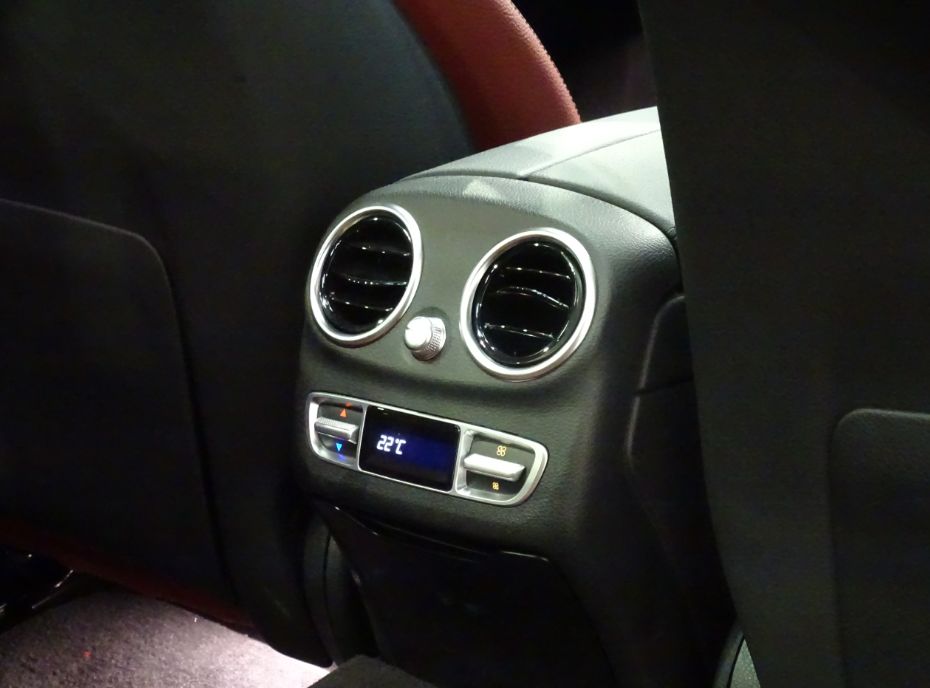 新款奔驰c完美进化,试驾奔驰C级