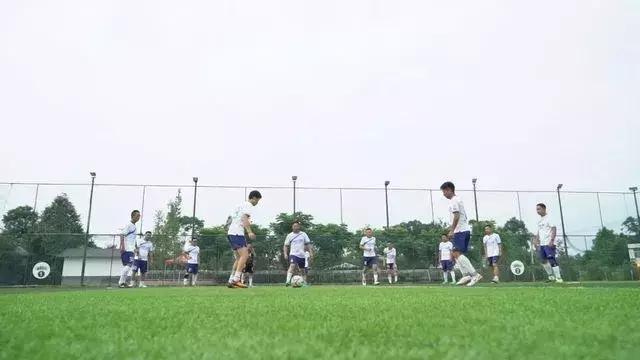 成都蓉城网红球队,新都出名的网红