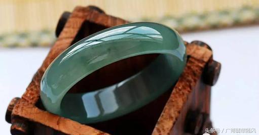 花青种和油青种哪个好,翡翠的花青种和油青种怎么分