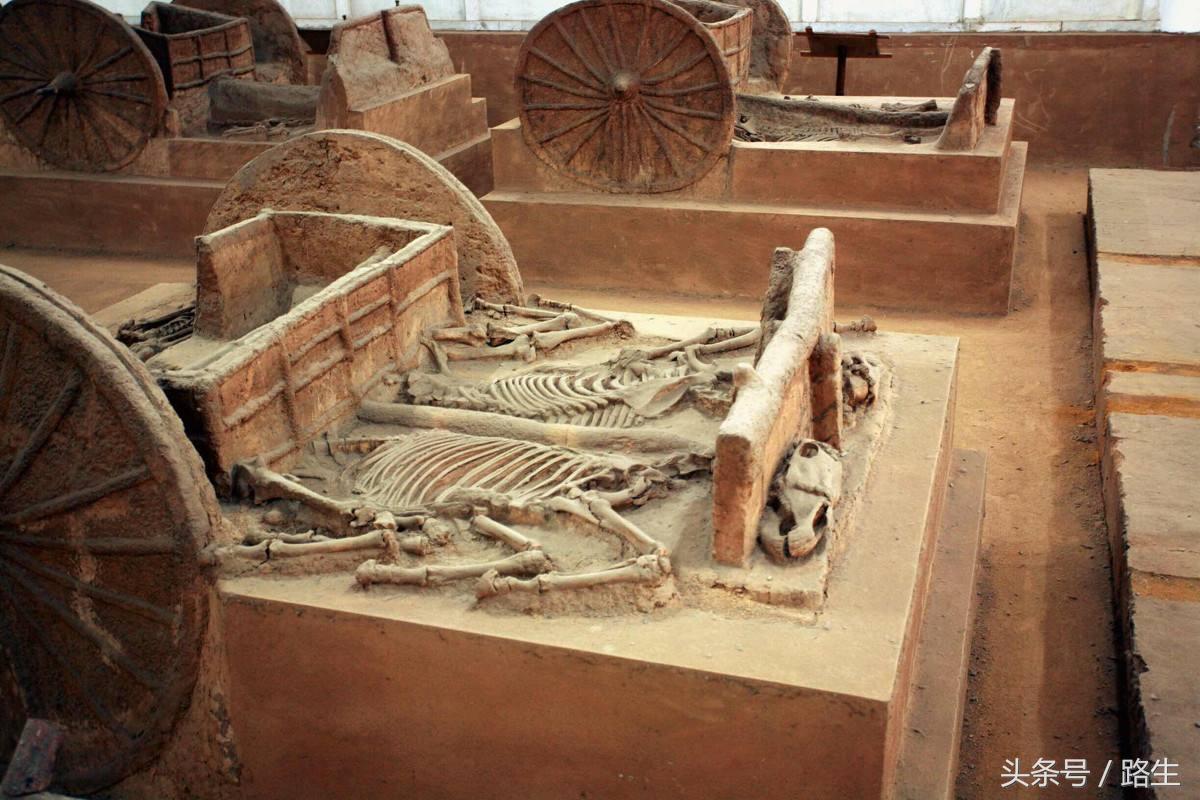 中国*队军**出征，军人们娶异族女子，华夏周边的人很快全成了中国人