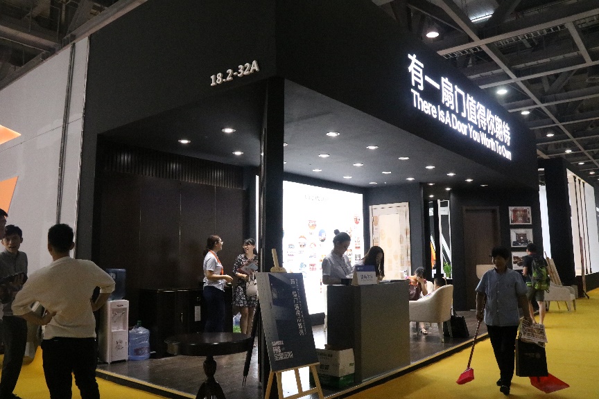 美盈实业有限公司项目总监张玲玲:全屋智能定制引领行业潮流