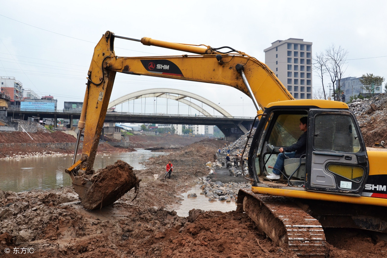 新手如何选购二手挖机,二手挖机怎么买最好