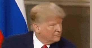 普京迟到、特朗普挤眼睛、记者会上赠球……“普特会”有哪些细节？