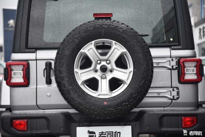 越野能力大g出色还是普拉多出色,普拉多陆巡越野性能