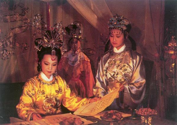 红楼梦贾母与薛宝钗的关系,红楼梦中贾母和林黛玉的关系