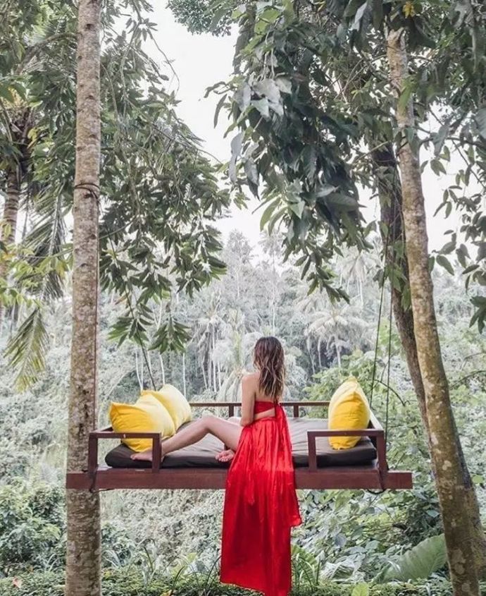 巴厘岛买什么口红便宜,巴厘岛旅游攻略住宿价格