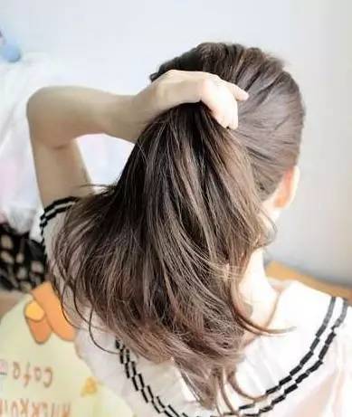 一分钟完成的编发,6款超简单气质编发60秒内就能学会