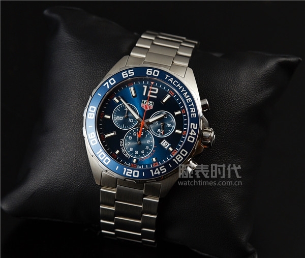 万元石英腕表,万元以内买石英表还是机械表