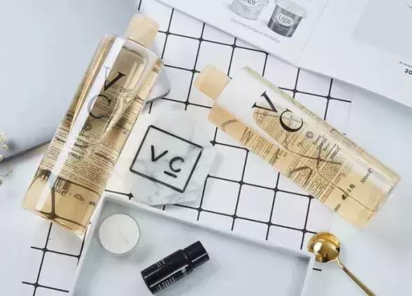 最近超火爆的泰国vc水,泰国vc水爽肤水