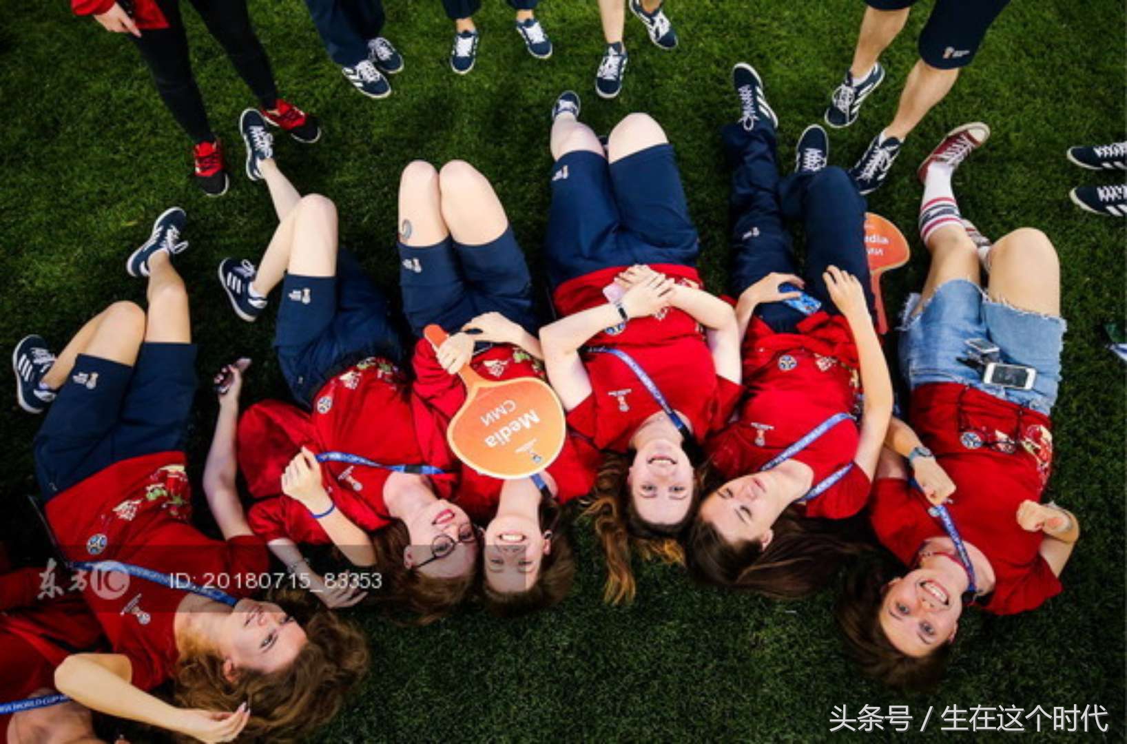 鐢熷湪杩欎釜鏃朵唬,鐢熷湪杩欎釜鏃朵唬鎴戜滑浣曞叾骞歌繍