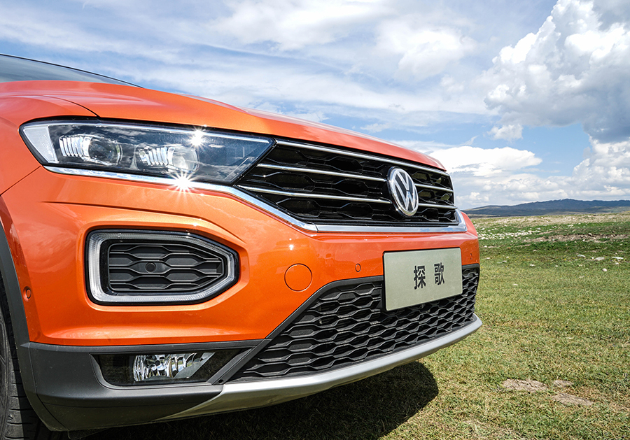 领克02丰田chr,丰田c-hr2020款领先版试驾