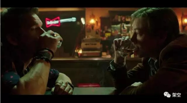 不靠特效,这些科幻片照样好看