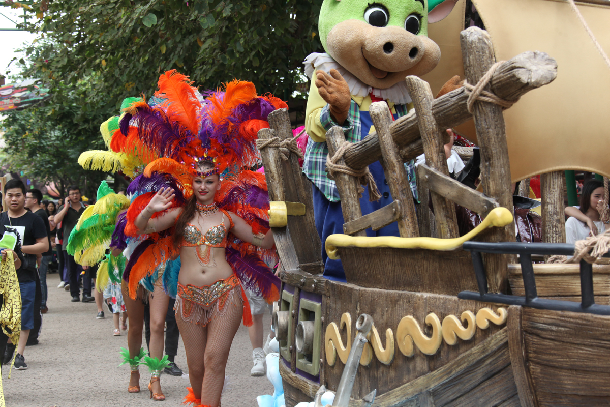 好玩不晒还能带娃，长鹿夜场一次过玩够本！