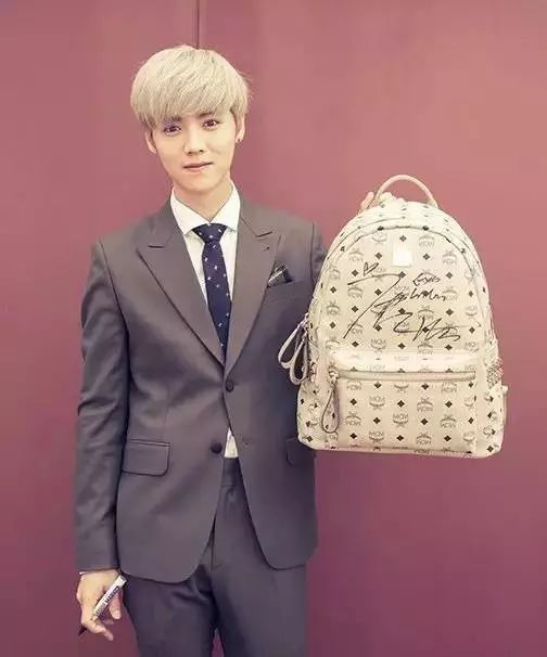 mcm铆钉包怎么样,mcm铆钉包辨别真假