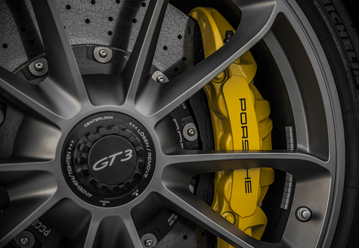 什么汽车用的刹车盘最好,汽车刹车小知识