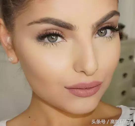 韩国门将化妆走红,韩国门将化妆了吗