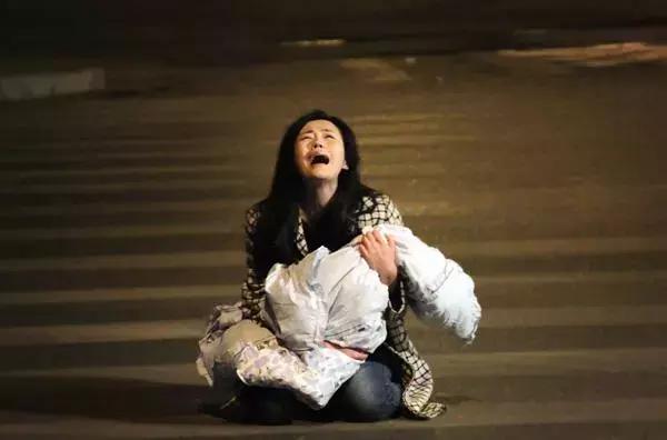 胎盘早剥的十大危害,胎盘低妈妈有危险么