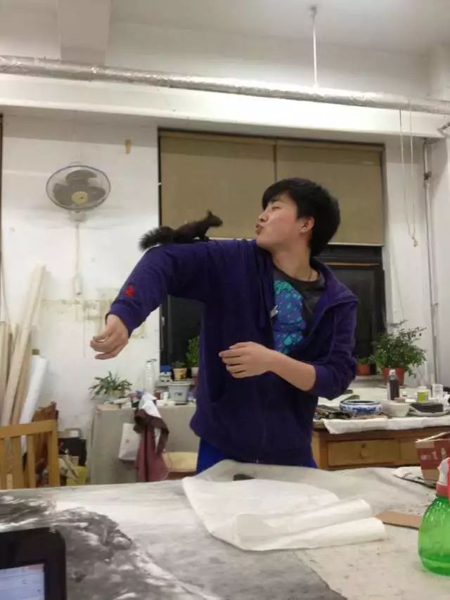 青年职业画家生存调查(二):5亿中产将买出他们的未来