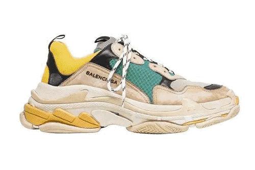 李宁拿大哥大短袖,2018年李宁纽约时装周