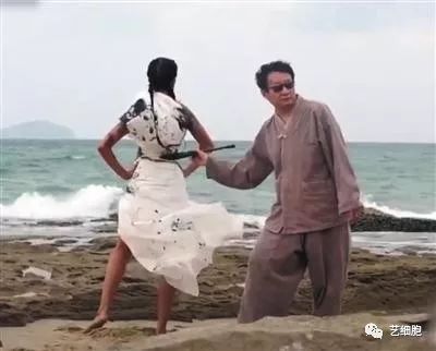 射墨、盲写，是胡闹？还是新尝试？｜每日名作