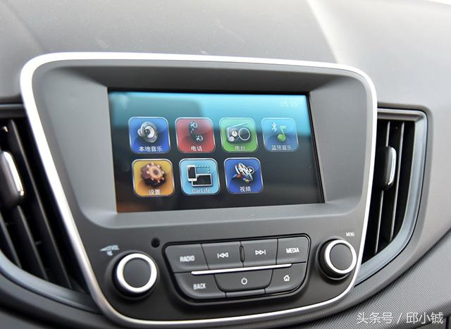 试驾22款雪佛兰科沃兹,美系车别克和雪佛兰哪个更好