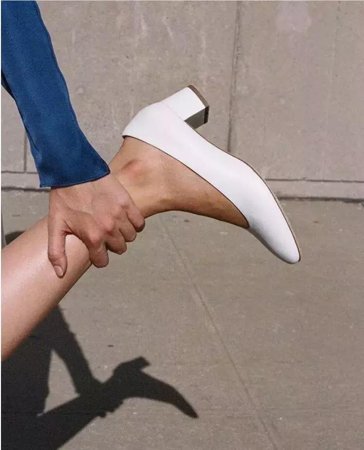 春夏复古男士小白鞋,2021秋季流行小白鞋品牌