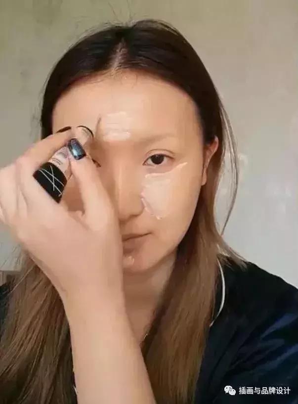 重庆妹子化妆成蒙娜丽莎！化谁像谁