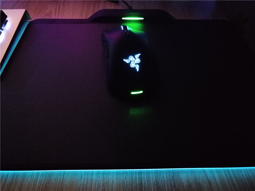 曼巴眼镜蛇烈焰神虫,razer炼狱蝰蛇黑色经典版鼠标