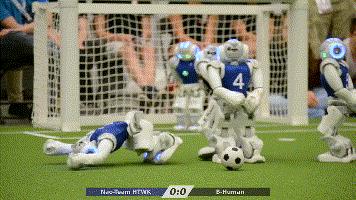 机器人也在踢世界杯？中国团队还夺冠了？！