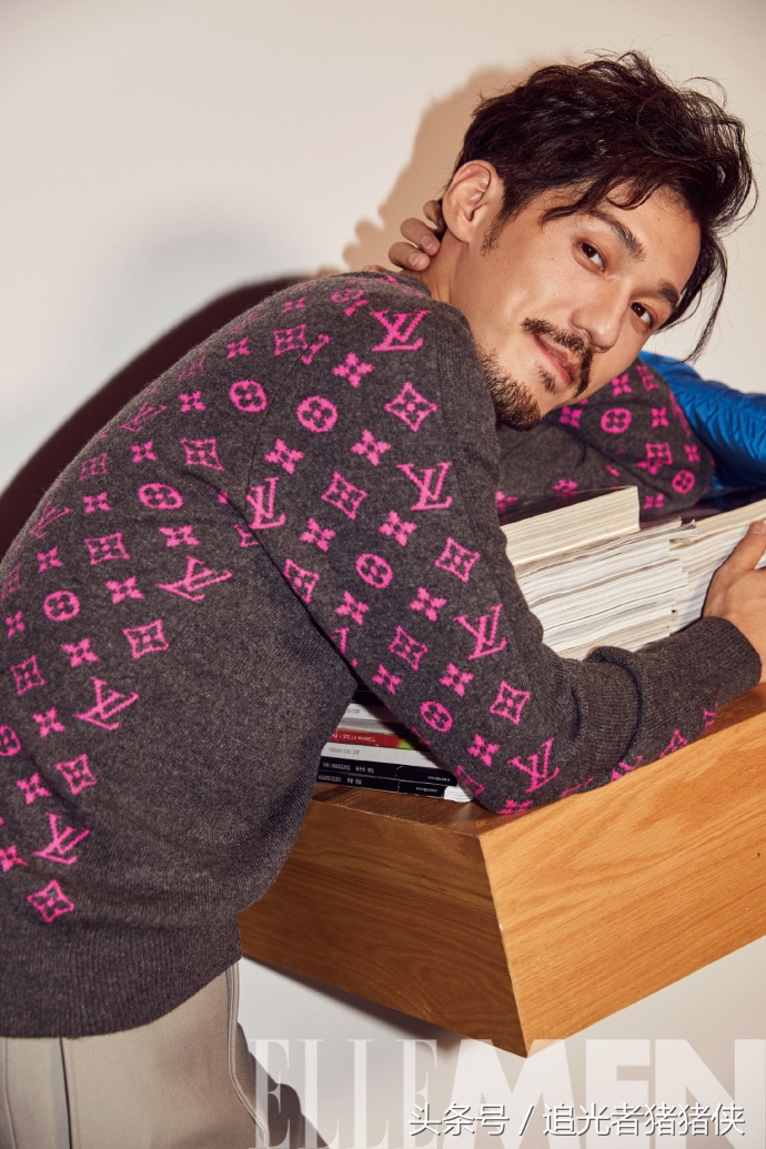 白宇《ELLEMEN睿士》八月刊:痞帅大叔时尚又有趣