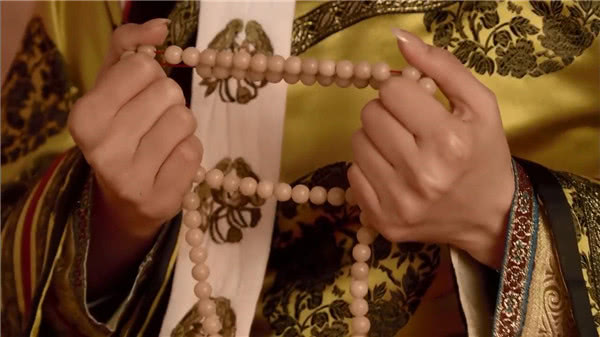 浣碧撞棺甄嬛杀皇帝的真相,浣碧撞棺殉情让甄嬛哭