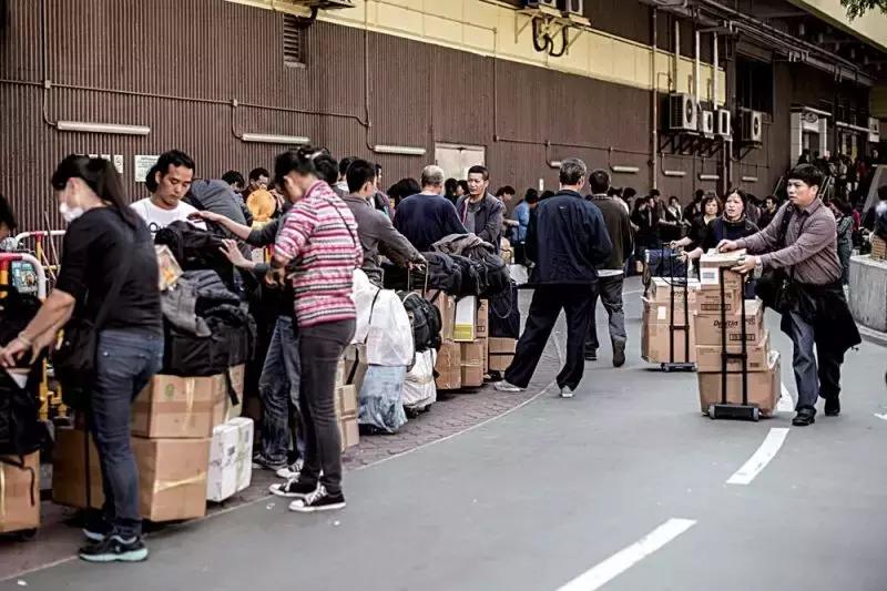 香港奢侈品代购,香港万宝路代购