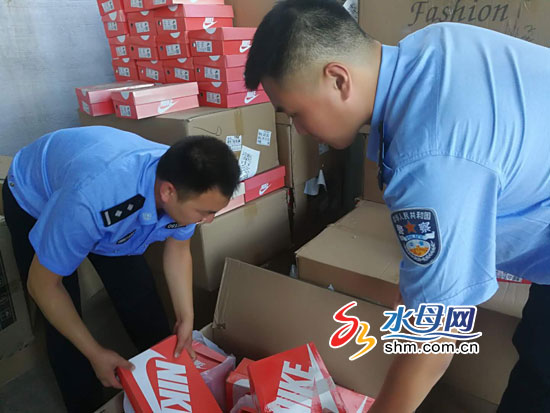 路边摆摊卖假耐克警察会抓吗,摆地摊卖假耐克3000块钱怎么处罚