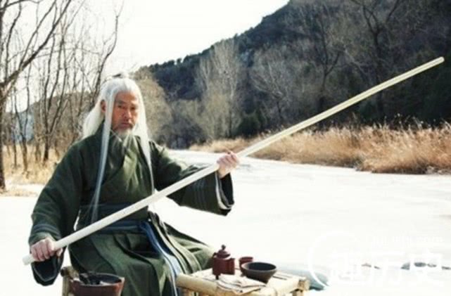 他二人是古代最勇猛的武学大家，其中一个，车裂五匹马都拉不死他