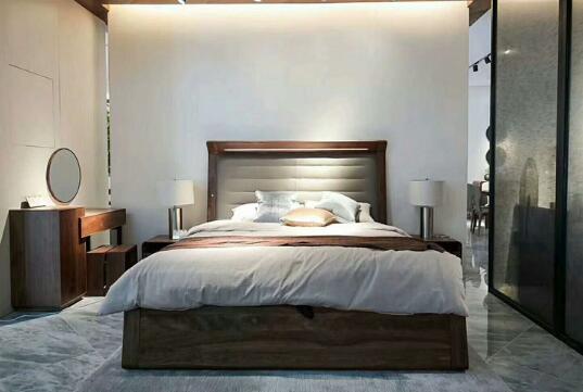 华师傅家具广州专卖店,广东华师傅家具口碑如何