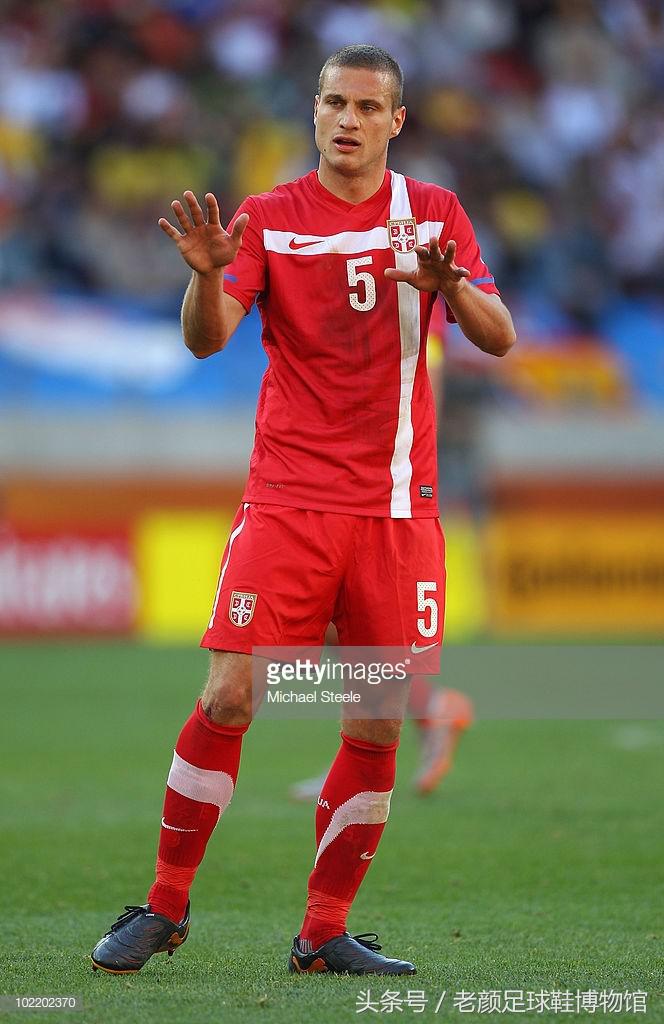 世界杯战靴盘点,南非世界杯复刻版足球鞋