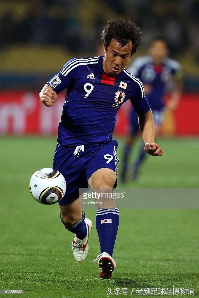 世界杯战靴盘点,南非世界杯复刻版足球鞋