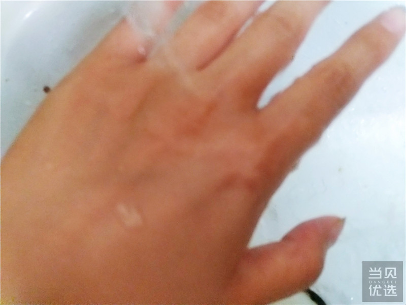 夏日轻透裸妆,丹姿水密码紧致抗皱补水保湿