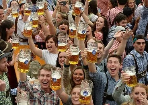 青龙峡漂流现场买票,青龙县啤酒节