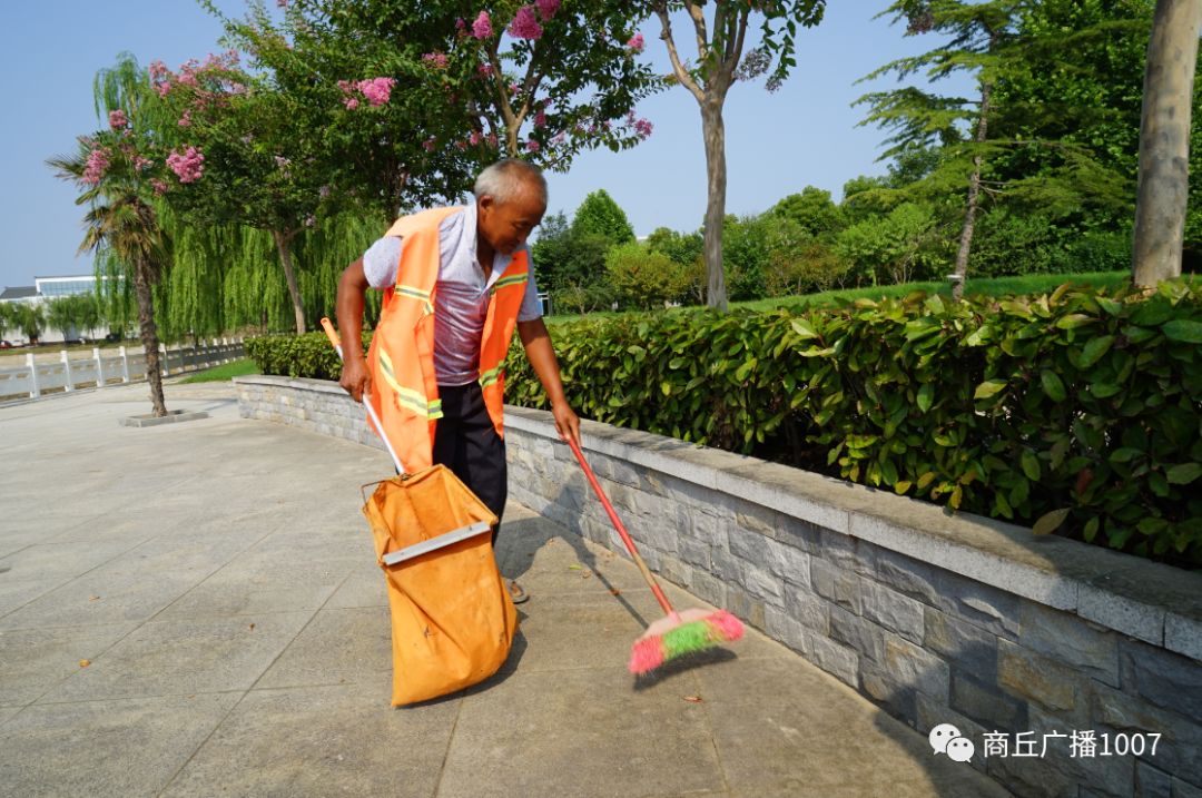 「炎夏商丘：致敬最美劳动者」烈日下、人海中、车流里……那一道金色的亮光！