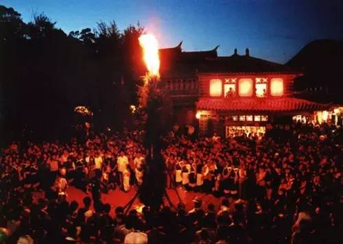 云南的火把节真热闹,云南最热闹的火把节