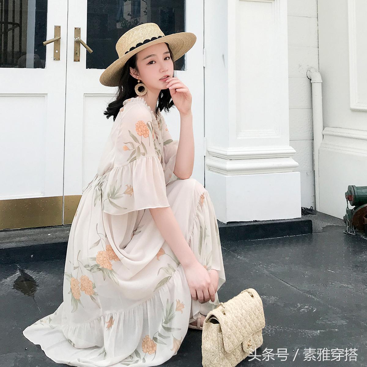 荷叶边裙摆唯美动人,荷叶边碎花裙子如何穿出高级感