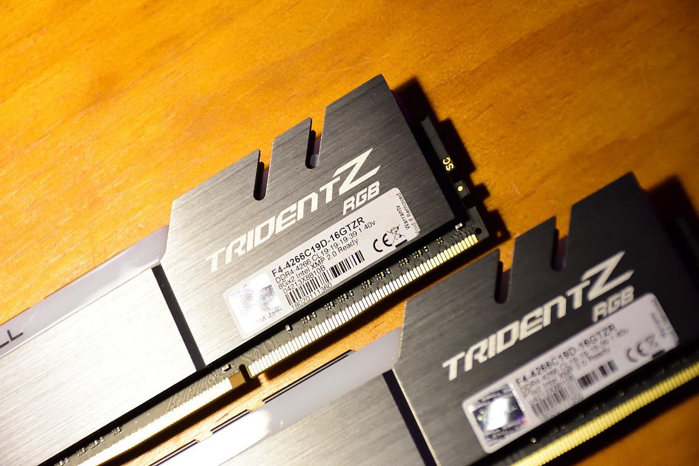 只有CPU不能RGB了！十铨 T-Force Delta RGB 250GB 固态硬盘开箱