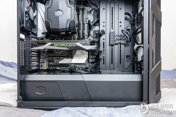 灯，灯灯灯灯！酷冷至尊H500MARGB游戏机箱深度测评