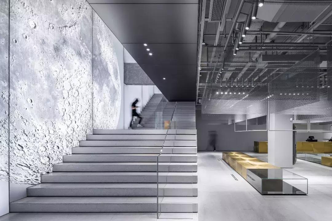 新作首发｜墟之峡谷.上海UR旗舰店！